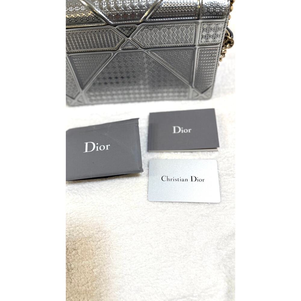 Dior Diorama Flap Bag Cannage Embossed Medium shoulder bag - Picture 11 of 14